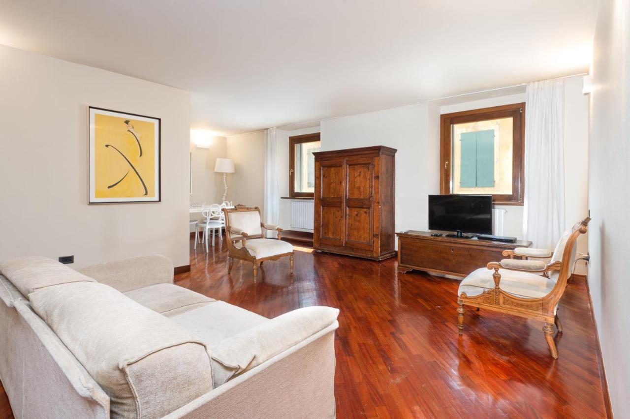 Apartamento Cozy 2 Bedroom In The Heart Of